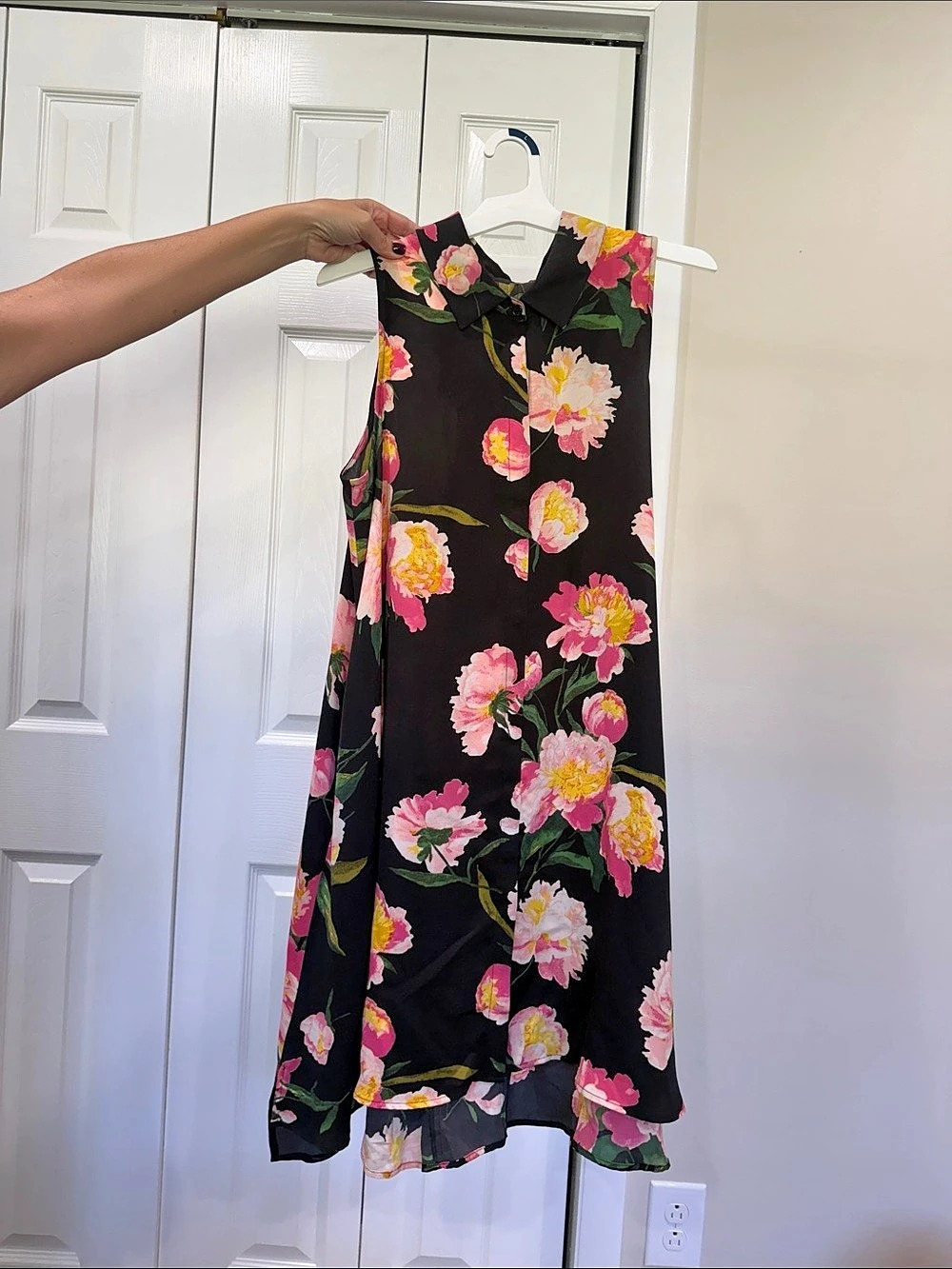 Floral Maxi Dress in Black & Pink Like New